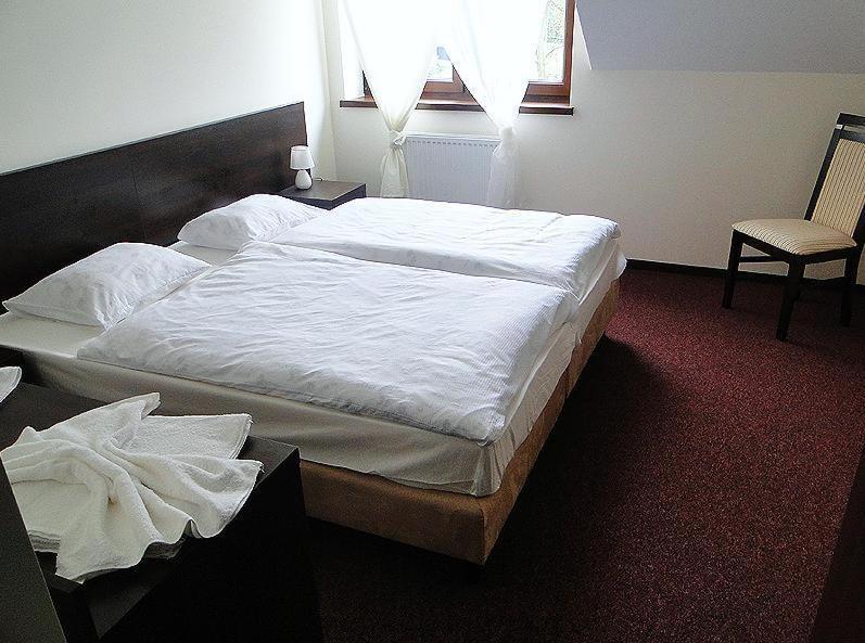 Hotel Cynamon Tokarnia  Phòng bức ảnh